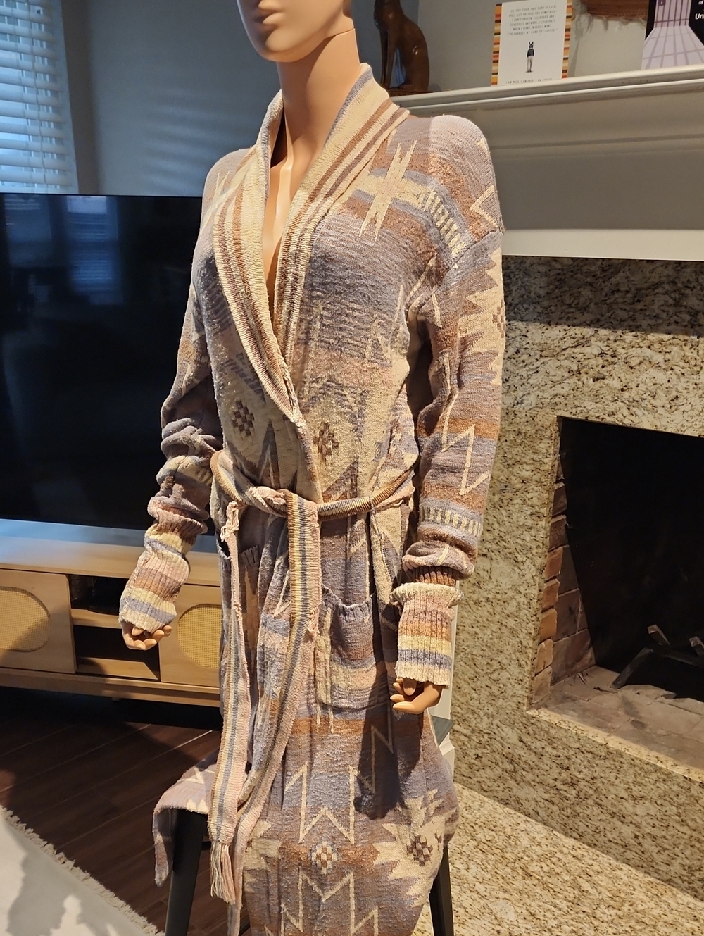 Faherty Aztec Knit Robe in Pink and Cream